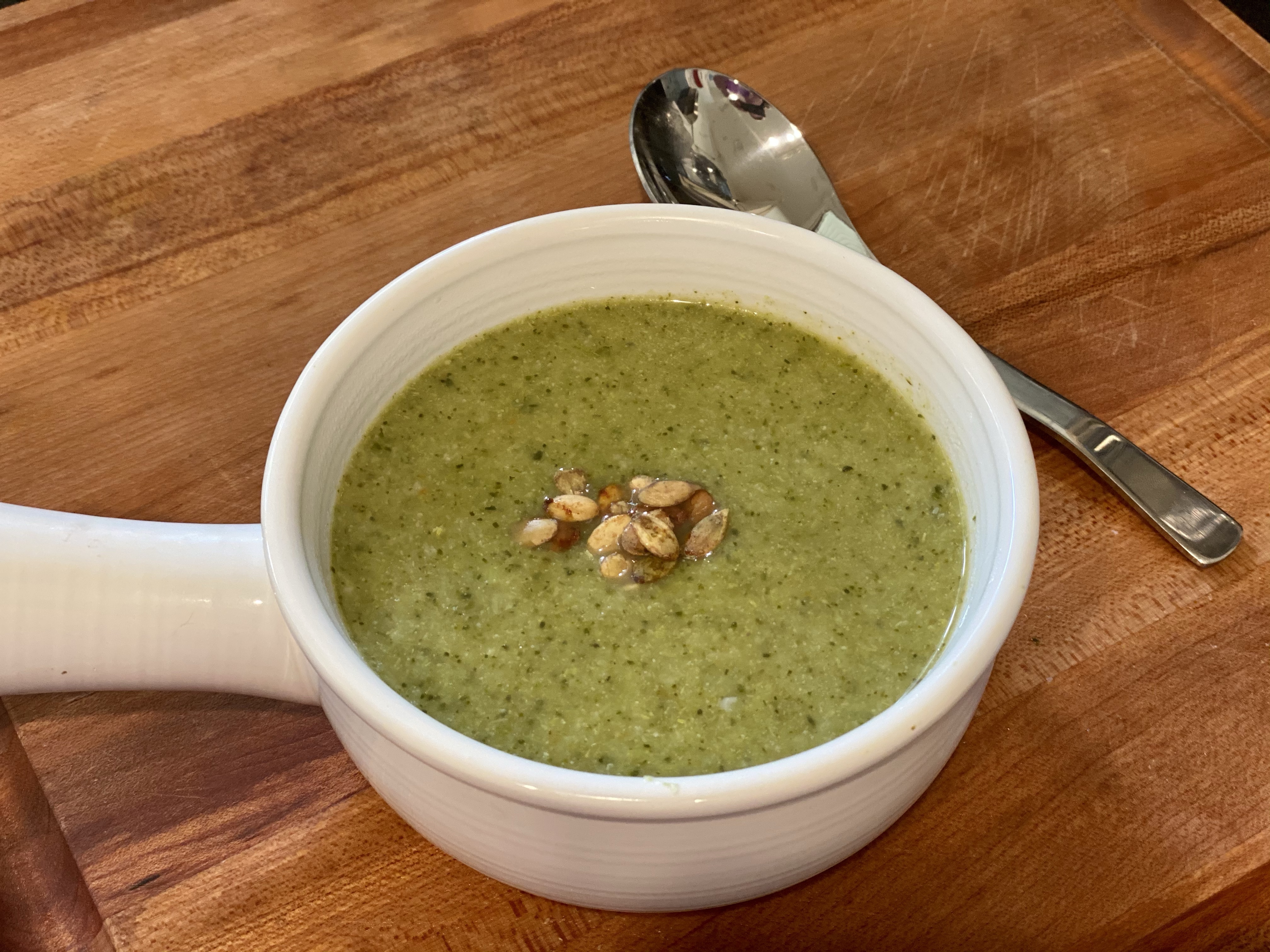 Delicious and Detoxifying Broccoli Soup
