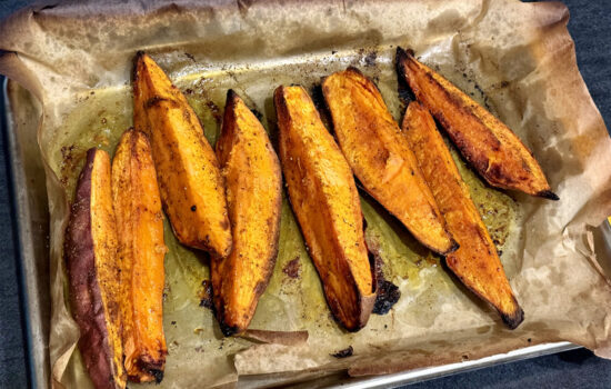 Roasted Curry Sweet Potato Wedges