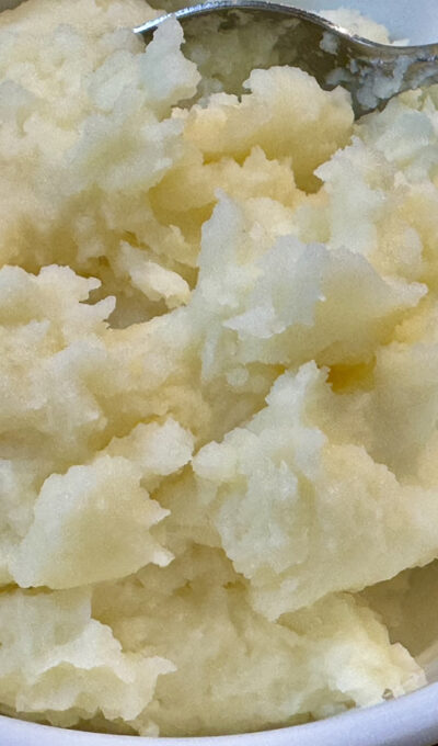 Mom’s Simple Everyday Mashed Potatoes