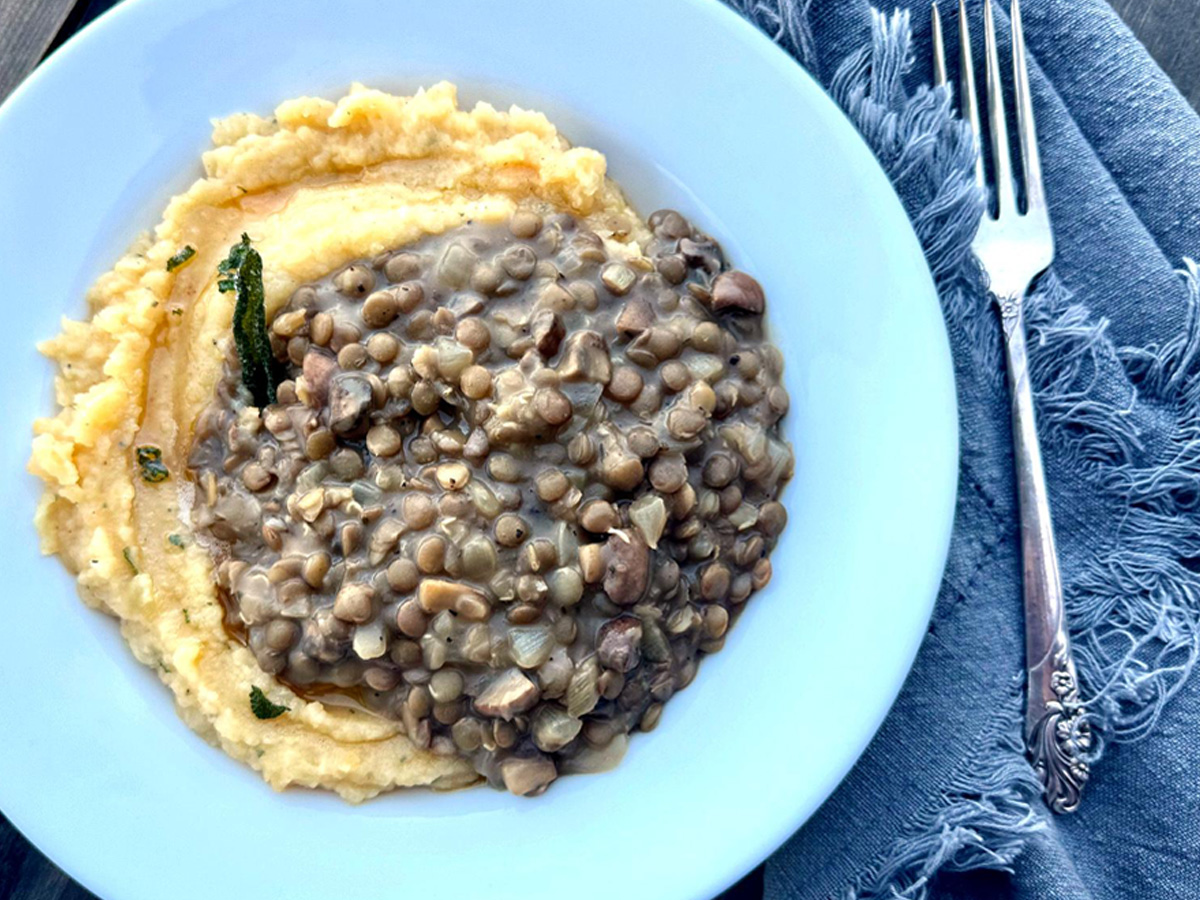 Award-Winning Lentil and Mushroom Gravy
