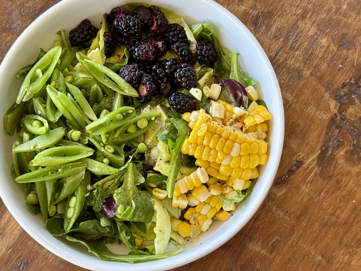 Fresh Corn, Snap Pea, and Blackberry Salad